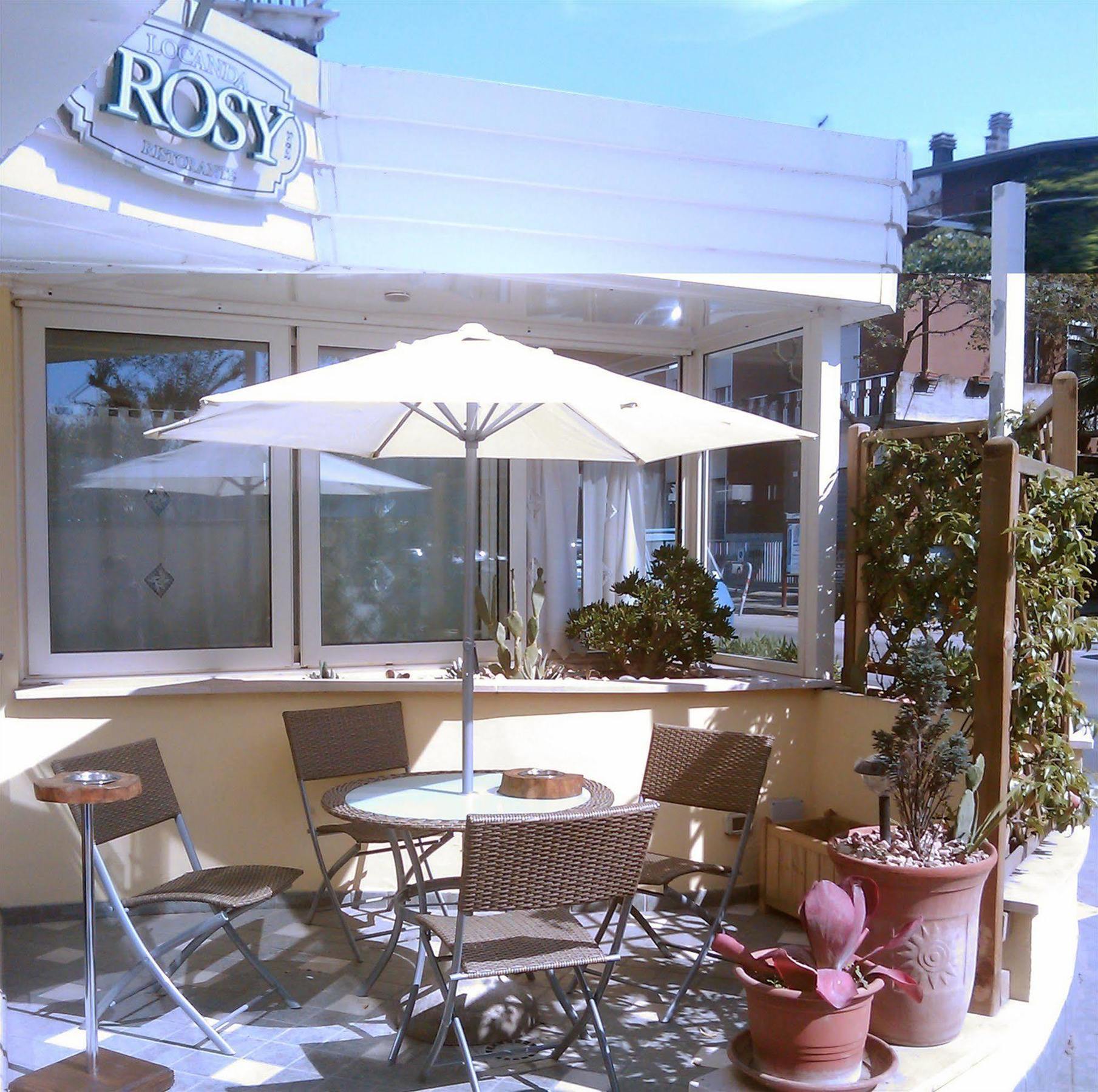 Hotel Locanda Rosy Cattolica Exterior photo